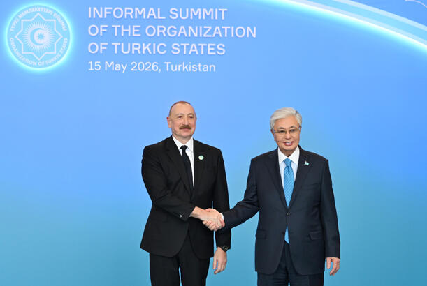 Prezident İlham Əliyev Türküstanda TDT-nin qeyri-rəsmi Zirvə görüşündə iştirak edir - YENİLƏNİR 