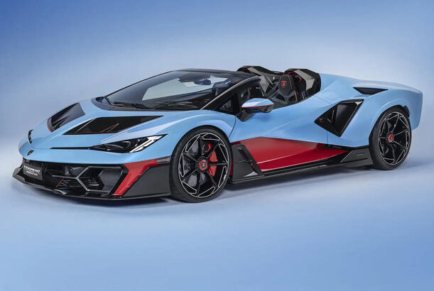 Lamborghini tarixin ən güclü kabrioletini təqdim edir...