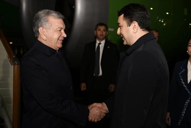 Şavkat Mirziyoyev Azərbaycana səfərə gəlib