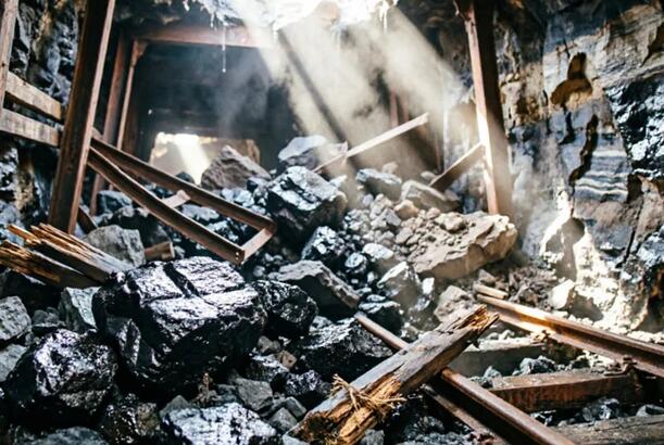 Coal mine blast kills over 80 people in northern China