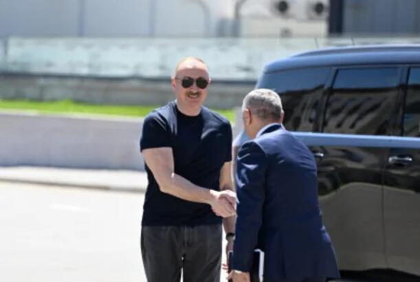 İlham Əliyev Xankəndidə əsaslı şəkildə yenidən qurulmuş Mədəniyyət Mərkəzinin açılışında iştirak edib - FOTOLAR 