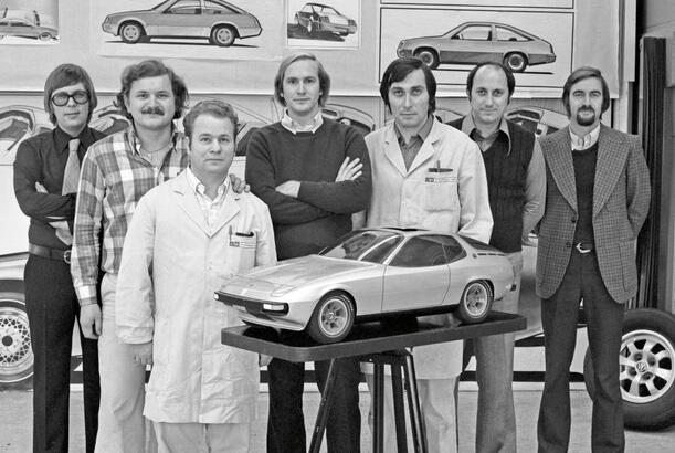 İlk ön mühərrikli Porsche brendi necə xilas etdi..?