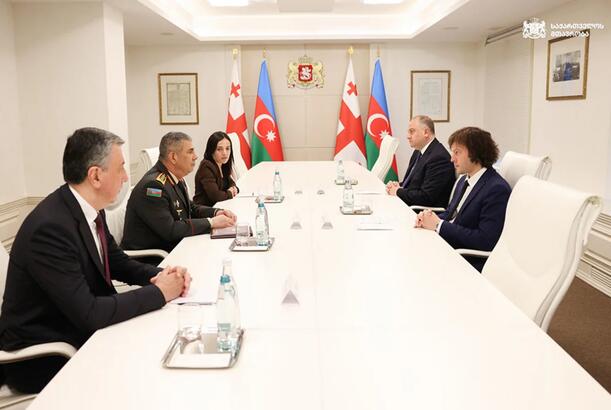 Azərbaycan və Gürcüstan arasında hərbi əməkdaşlıq müzakirə olunub