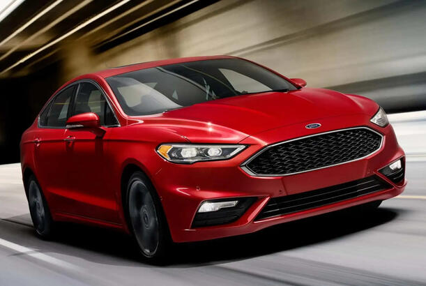 Ford niyə sedanlarını dayandırdı və peşman deyil...