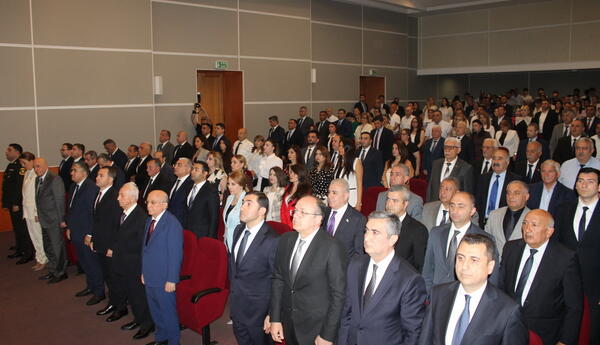 “Milli Qurtuluşdan Zəfərə: müstəqil Azərbaycanın yüksəliş yolu” <span class="red">- TƏDBİR - FOTOLAR</span>