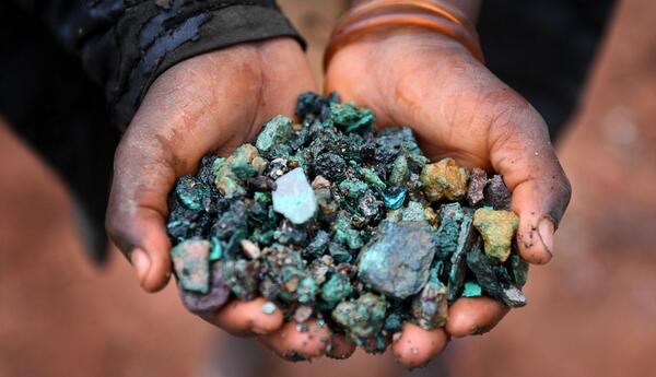 Minerallar üçün Orta Asiyaya <span class="red">- ANALİZ</span>