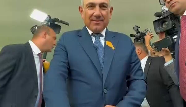 “Paşinyan seçkilərdə qalib gəldi, lakin parlamentdə güclü müxalifətlə üzləşə bilər” <span class="red">-POLİTOLOQ DANIŞDI</span>