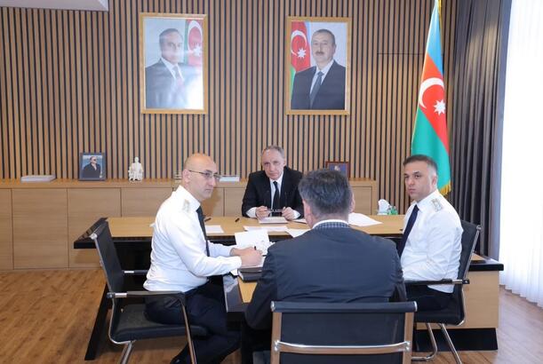 Kamran Əliyev Nərimanov rayonunda vətəndaşları qəbul edib