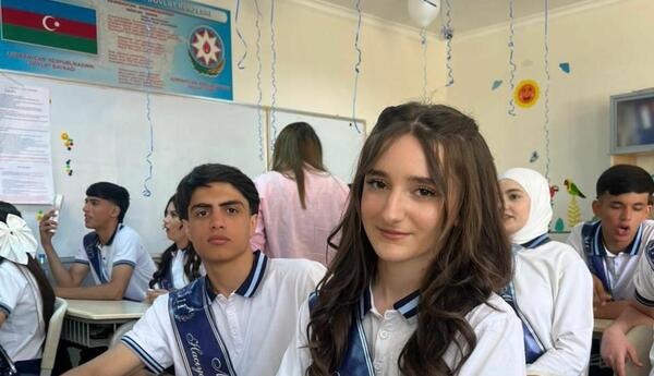 Məktəblərlə vida, gələcəyə ilk addım <span class="red">- FOTOREPORTAJ </span>