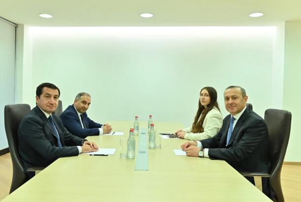 Hikmət Hacıyev ilə Armen Qriqoryan Ermənistanın Dilican şəhərində görüşüb