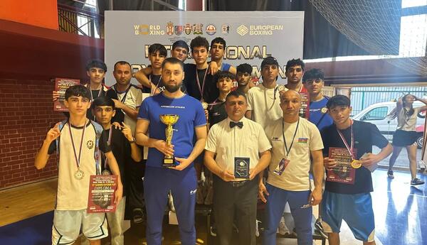 Azərbaycanın yeniyetmə boksçuları 13 medal əldə ediblər