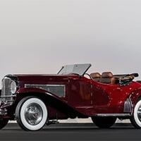 30-cu illərə aid saxta ABŞ avtomobili Gelandewagen qiymətinə satılıb.