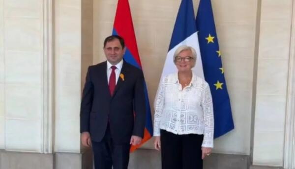 Ermənistan və Fransa arasında hərbi müzakirə keçirilib
