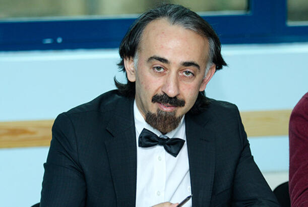 Tanınmış vəkilin qızı yol qəzasında həlak olub