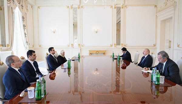 Prezident İlham Əliyev ABŞ Konqresinin Nümayəndələr Palatasının üzvünü qəbul edib <span class="red">- FOTOLAR</span>