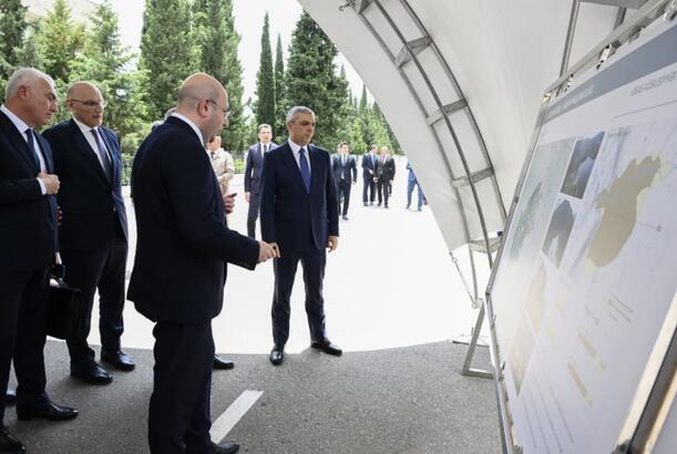 Əlaqələndirmə Qərargahının iclasının iştirakçıları Ağdərə şəhərinin Baş planı ilə tanış olublar