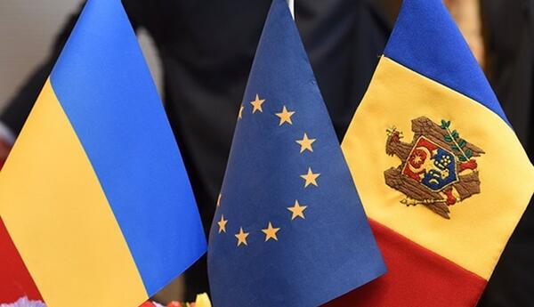 Ukrayna və Moldova indi AB-yə doğru irəliləyəcək <span class="red"> - Von der Leyen</span>