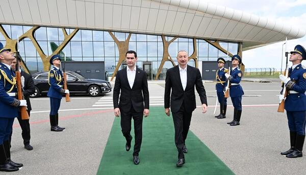 “Bəyanatda iqtisadi əməkdaşlıq xüsusi yer tutur” <span class="red">- DEPUTAT DANIŞDI</span>