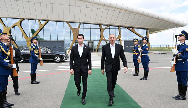 "Qardaşlıq münasibətləri möhkəmlənir" <span class="red">- POLİTOLOQ DANIŞDI</span>