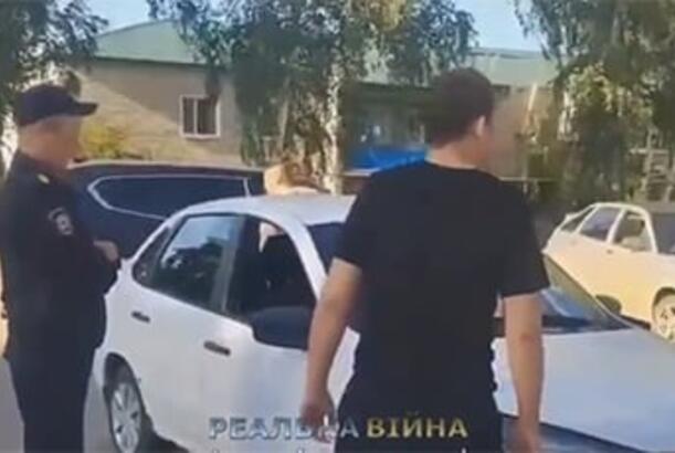 Penzada rus fəhlələri hərbi komissiyaya hücum etdilər...