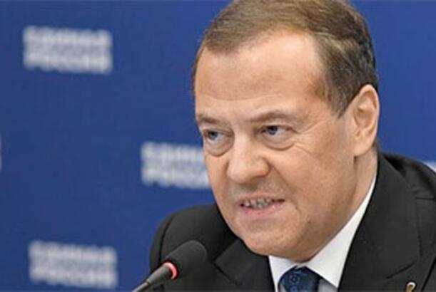 Medvedev Ermənistan və Moldovanı təhdid etməyə başladı..?