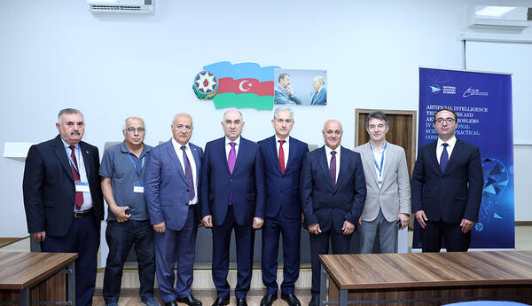 “Aerokosmik sistemlərin təhlükəsizlik səviyyəsinin yüksəldilməsi üçün data əsaslı süni intellekt texnologiyaları böyük perspektivlər açır” <span class="red">- Akademik Rasim Əliquliyev</span>