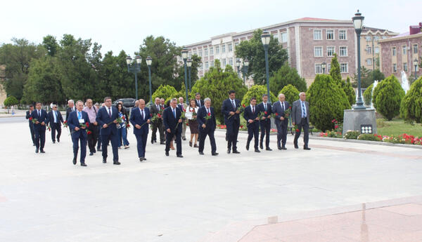 “Əcəmi Naxçıvani: Naxçıvan memarlıq məktəbi və ənənələri”-elmi konfrans