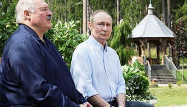 Putin və Lukaşenko artıq ikinci gündür ki, “qapalı danışıqlar” aparırlar