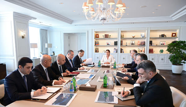 "Rəqəmsal iqtisadiyyat inkişafın əsas istiqamətidir" <span class="red">- POLİTOLOQ DANIŞDI</span>