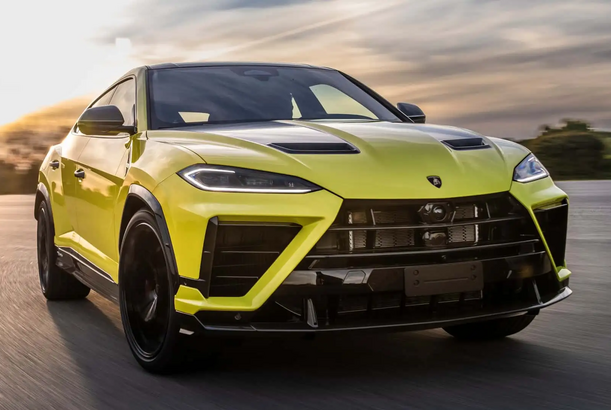 Lamborghini ən güclü SUV-unu təqdim etdi...