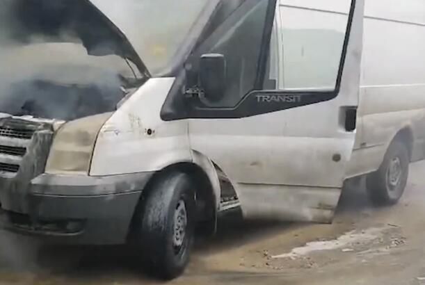 Masazırda maşın yanıb