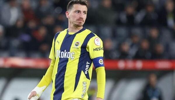"Fənərbaxça" kapitanı ilə müqaviləni yenilədi