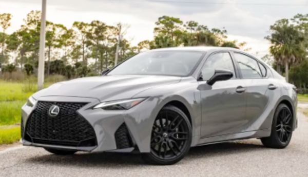 Lexus avtomobil keyfiyyəti reytinqində birinci yerini itirib…