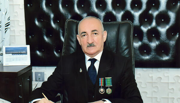 Eldən gedən ağsaqqal <span class="red">(Elegiya)</span>