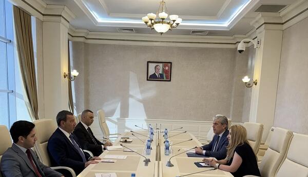 Azərbaycan və Yunanıstan parlamentlərarası əməkdaşlığın inkişafını müzakirə ediblər
