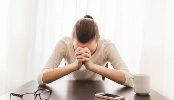 “Depressiya və təşviş pozuntuları sürətlə artır" <span class="red">- EKSPERT DANIŞDI</span>