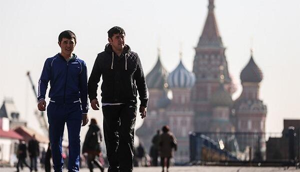 Putin miqrantlara Rusiya vətəndaşlığı verilməsini QADAĞAN ETDİ!