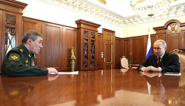 Gerasimov Putini necə tənqid edib..?