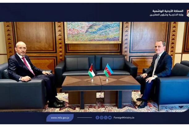 Azərbaycan və İordaniya XİN başçıları danışıqlar aparır