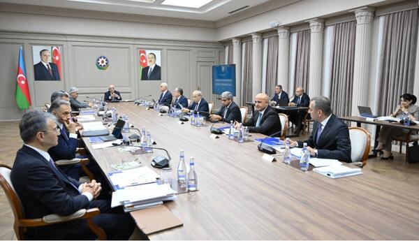 İqtisadi Şuranın iclası keçirilib