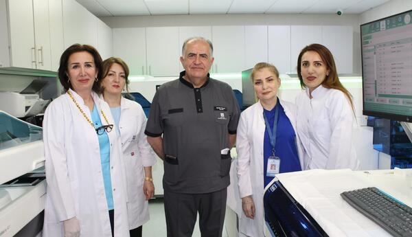 Mərkəzi Gömrük Hospitalının Laboratoriyası müasir texnologiyalar və beynəlxalq keyfiyyət standartları ilə dəqiq diaqnostika təmin edir