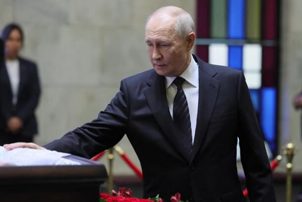 Putin son şansını əldən verməyə tələsir