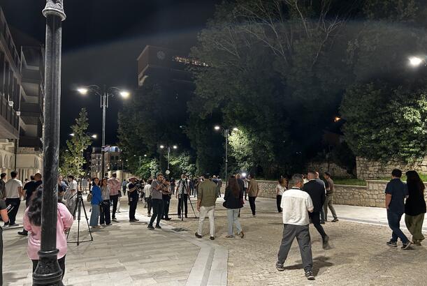 IV Şuşa Qlobal Media Forumunun iştirakçıları Şuşada Qarabağ küçəsinə baş çəkiblər - FOTOLAR 