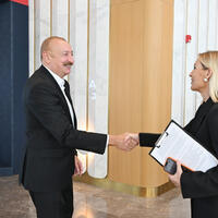 İlham Əliyev IV Şuşa Qlobal Media Forumunun açılışında iştirak edib