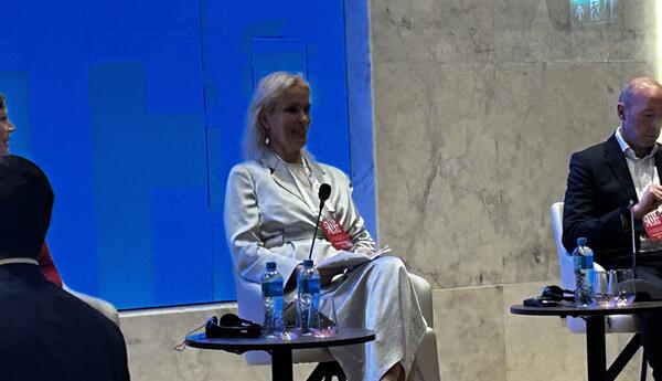 “TikTok Azərbaycanda rəqəmsal savadlılığa dəstəyini davam etdirəcək” <span class="red">- Diana Ryan</span>