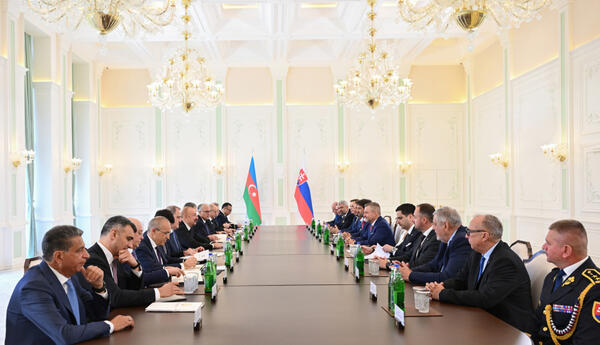 Prezident İlham Əliyevin Şuşada Slovakiya Prezidenti ilə geniş tərkibdə görüşü olub <span class="red">- YENİLƏNİR - FOTOLAR</span>