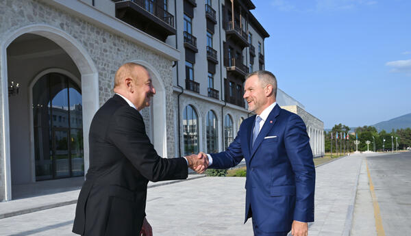 Xankəndidə Slovakiya Prezidentinin şərəfinə rəsmi nahar verilib