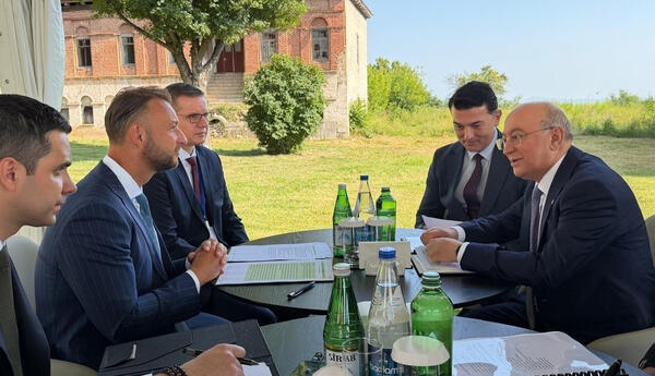 Kəmaləddin Heydərov Slovakiyanın daxili işlər naziri ilə görüşüb