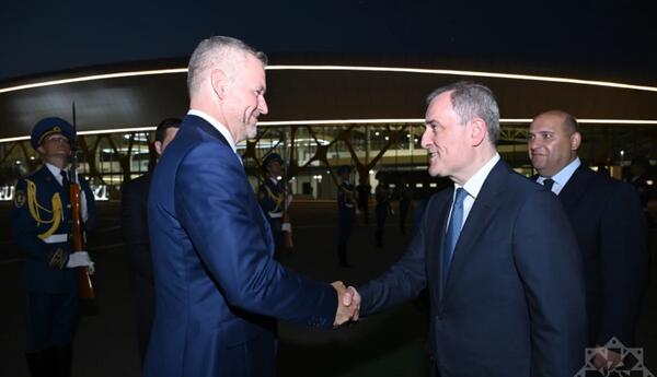 Slovakiya Prezidenti Füzulidən Bakıya yola düşüb