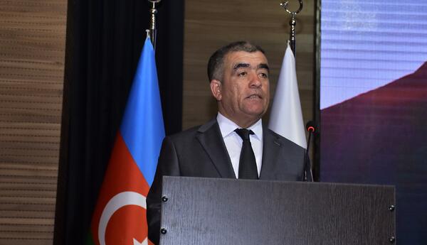 Məşəl kimi yanan ürək <span class="red">- FOTOLAR</span>
